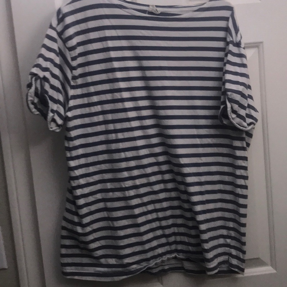 LARGE VINTAGE STRIPED TEE!!